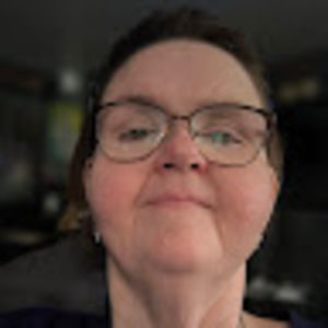 Meet your Posher, Cynthia